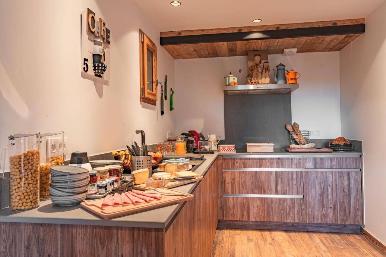 Chalet Charming B And B Les Gets Exteriör bild