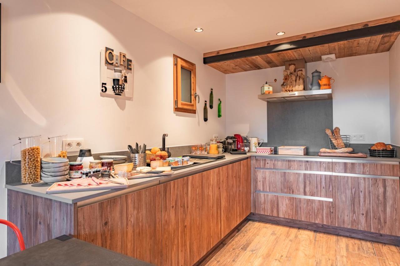 Chalet Charming B And B Les Gets Exteriör bild